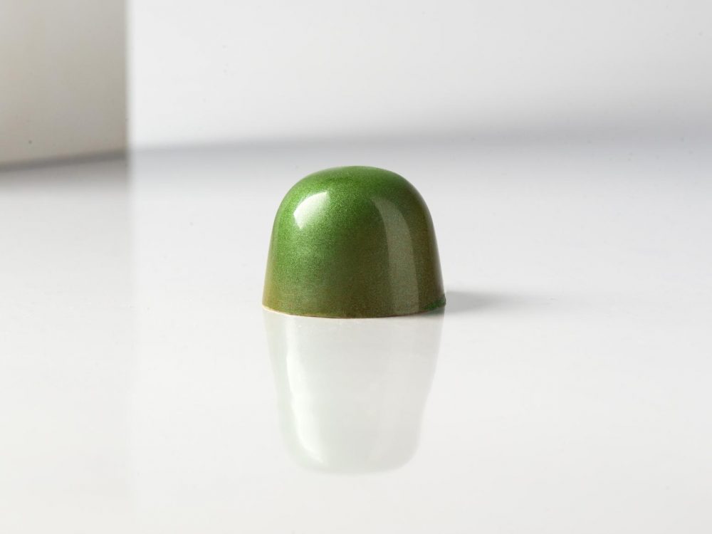 פיסטוק עם תחתית שוקולד לבן ופטל